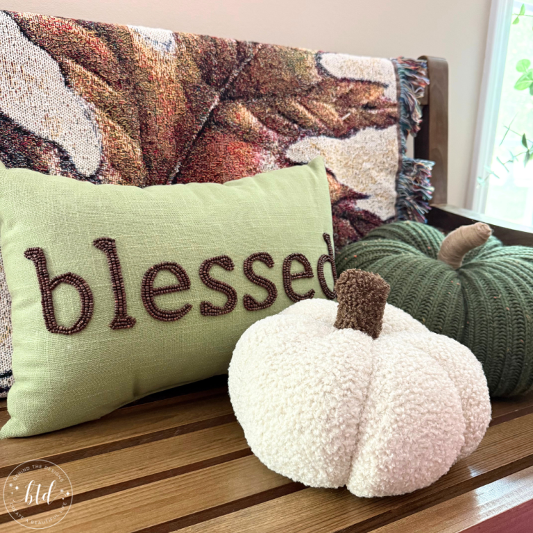 Cozy Fall Bench Decor Idea